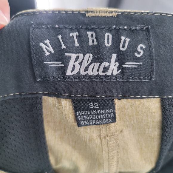 Nitrous Black Men's Hybrid Shorts size 32 - Picture 3 of 3